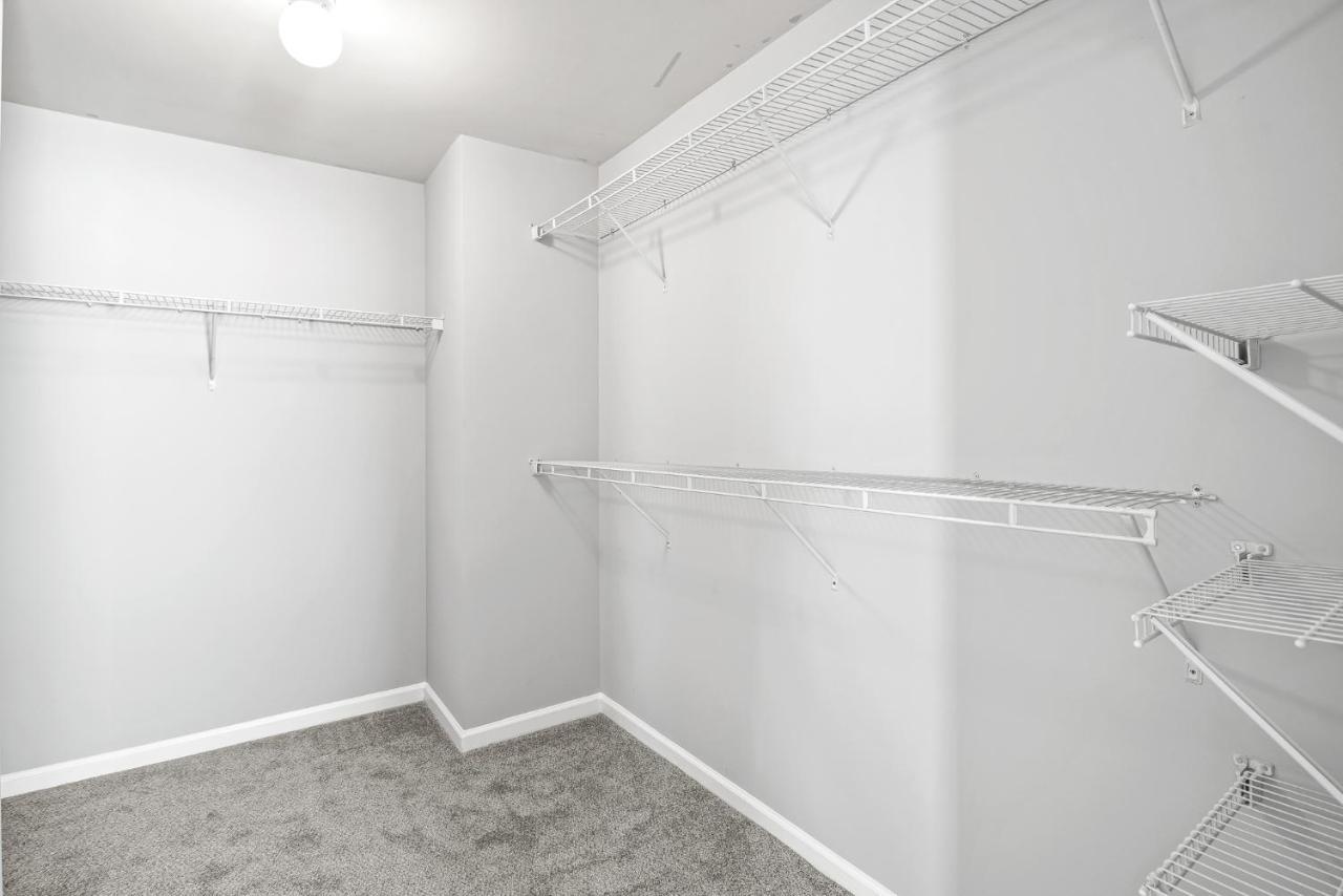 애틀랜타 Calming Grey Townhouse With Jacuzzi Bathtub 빌라 외부 사진